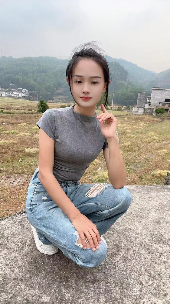26ec15114e56438ce1b7c5ed993bfbb.jpg